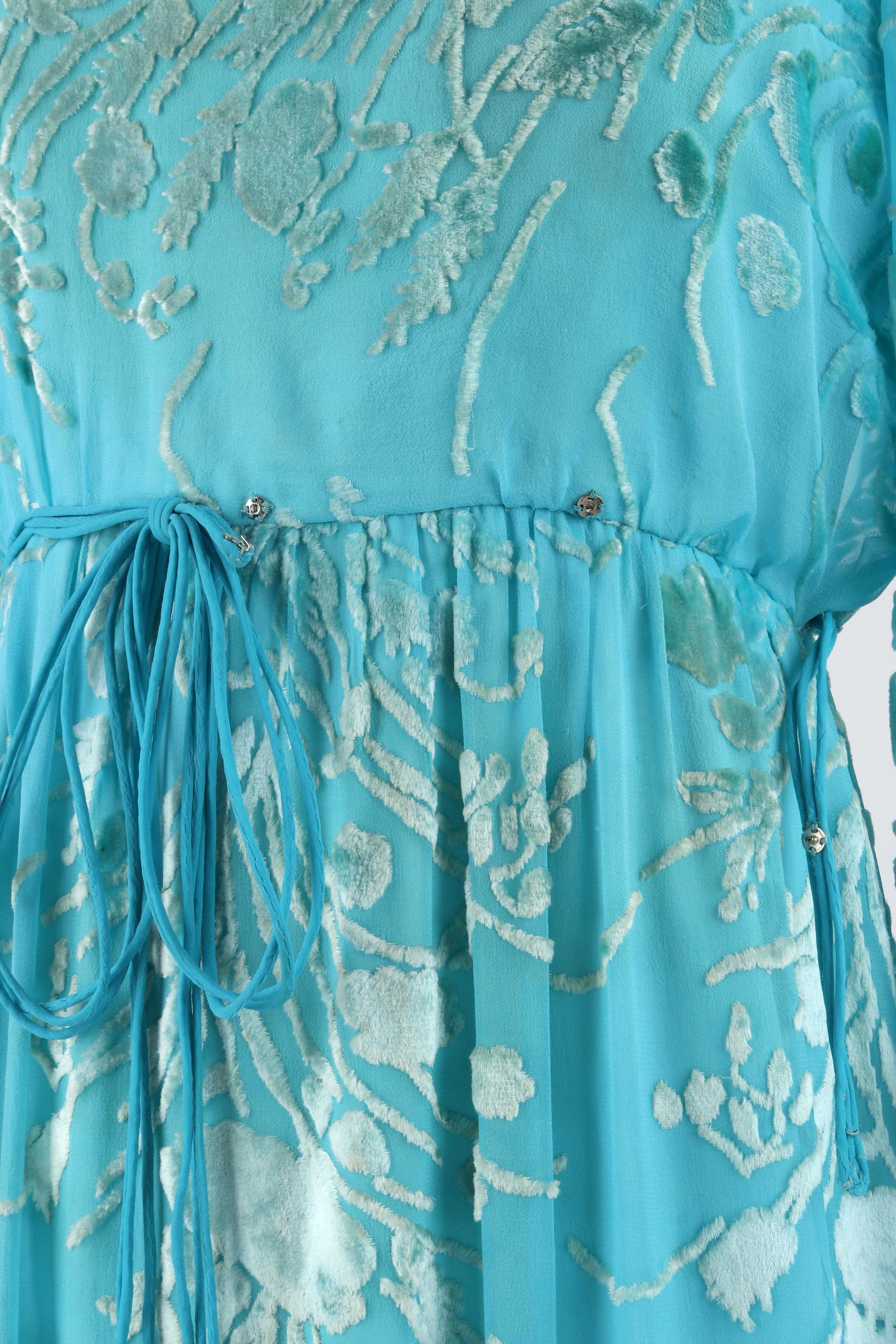 RICHILENE c.1970’s (By Sara Ripault) Aqua Blue Floral Print Belted Maxi Dress 3