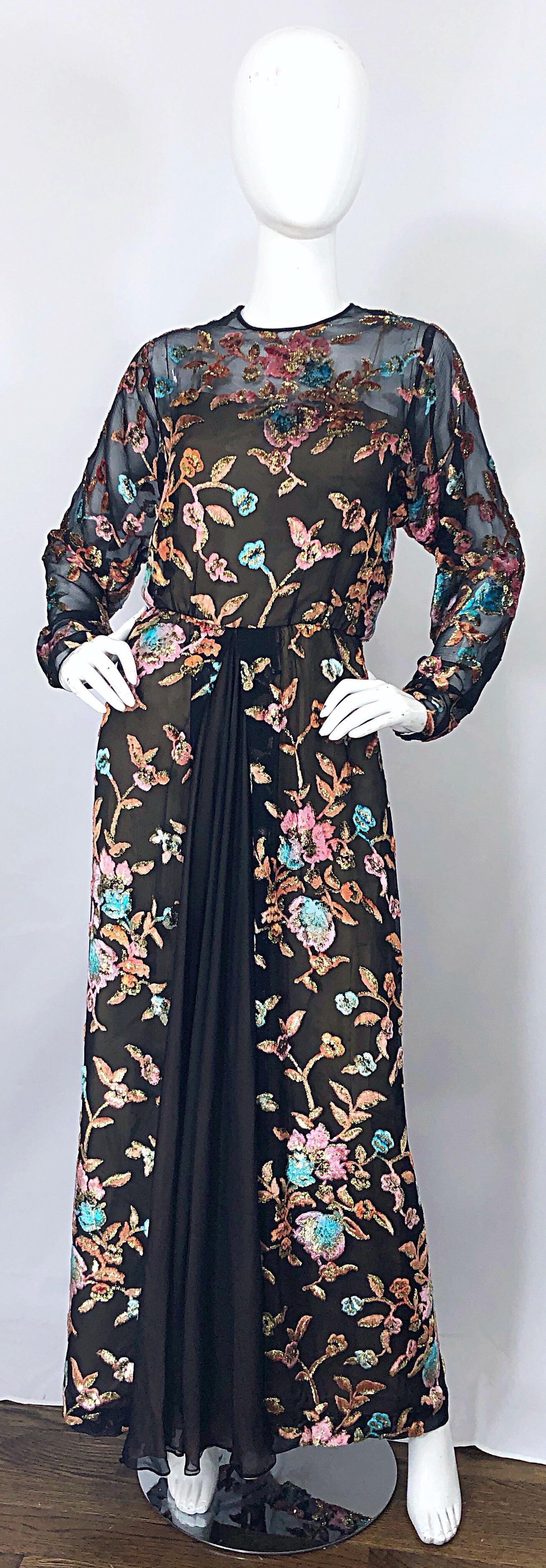 Beautiful vintage larger size RICHILENE long sleeve silk chiffon / cut velvet evening gown! Richilene was a very high end label in the 70s / 80s, and were known for impeccable construction. This gem is a true testament to that!
Features a nude silk