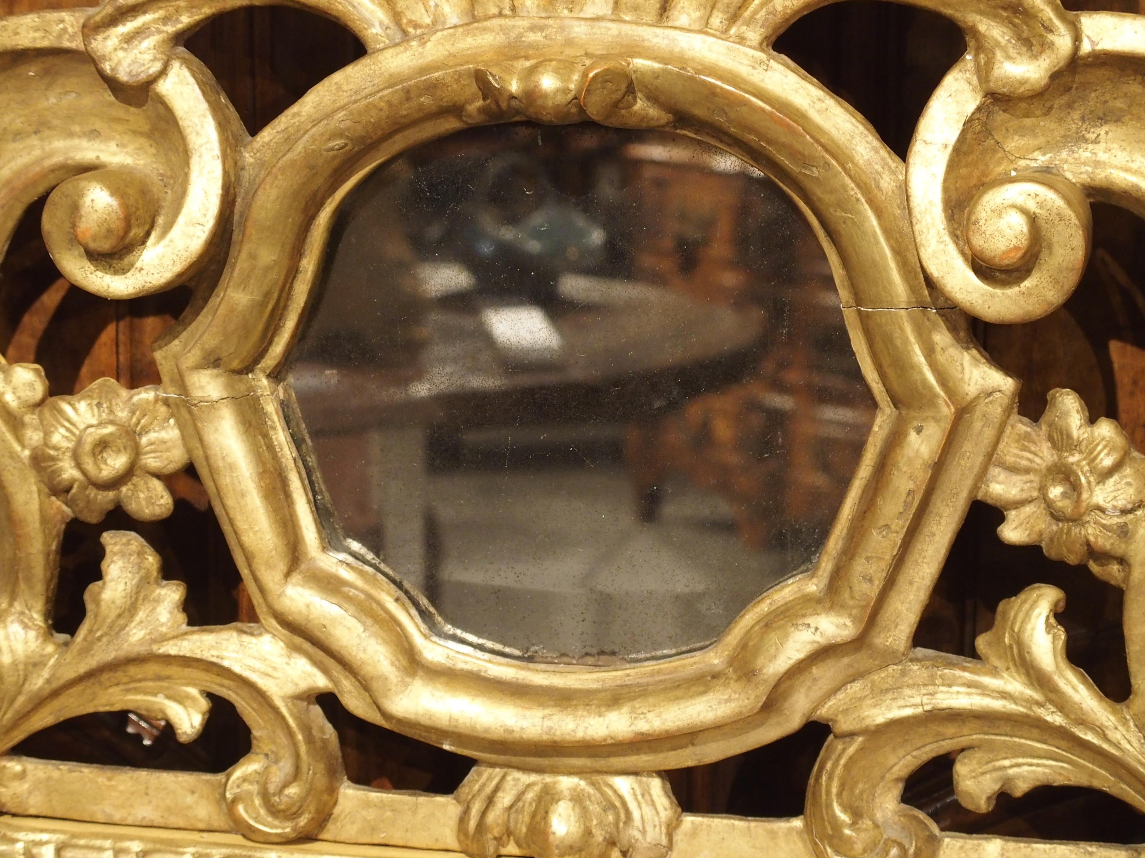 Richly Carved Antique Venetian Giltwood Mirror, Circa 1850 4