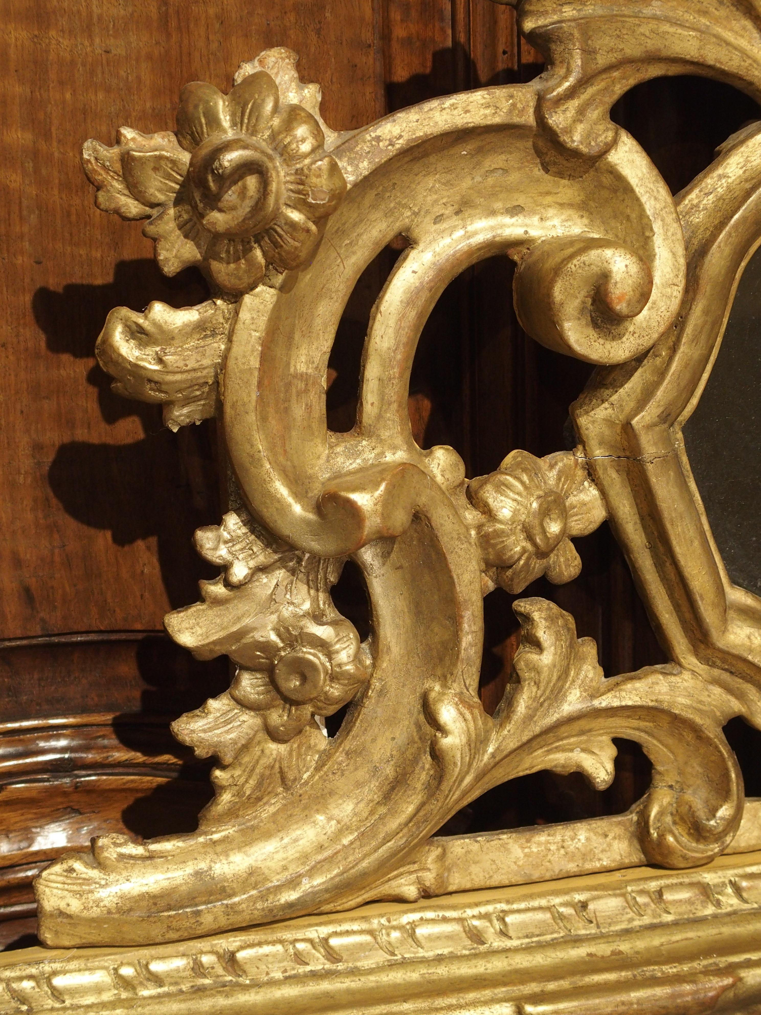 Richly Carved Antique Venetian Giltwood Mirror, Circa 1850 1