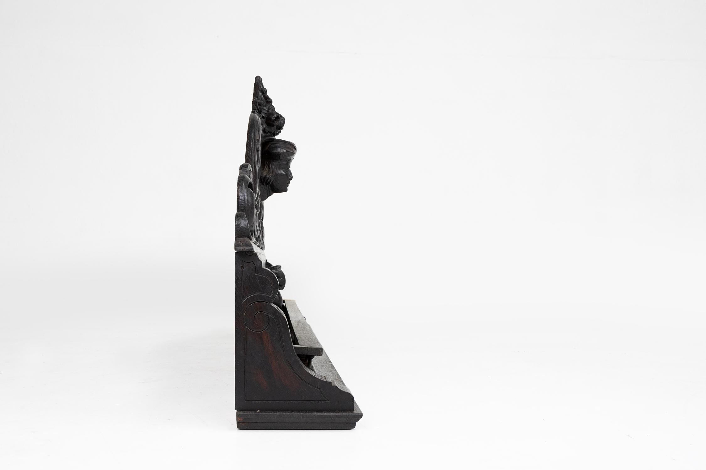 Etagère baroque en bois noir richement sculpté, France ca. 1850 en vente 5