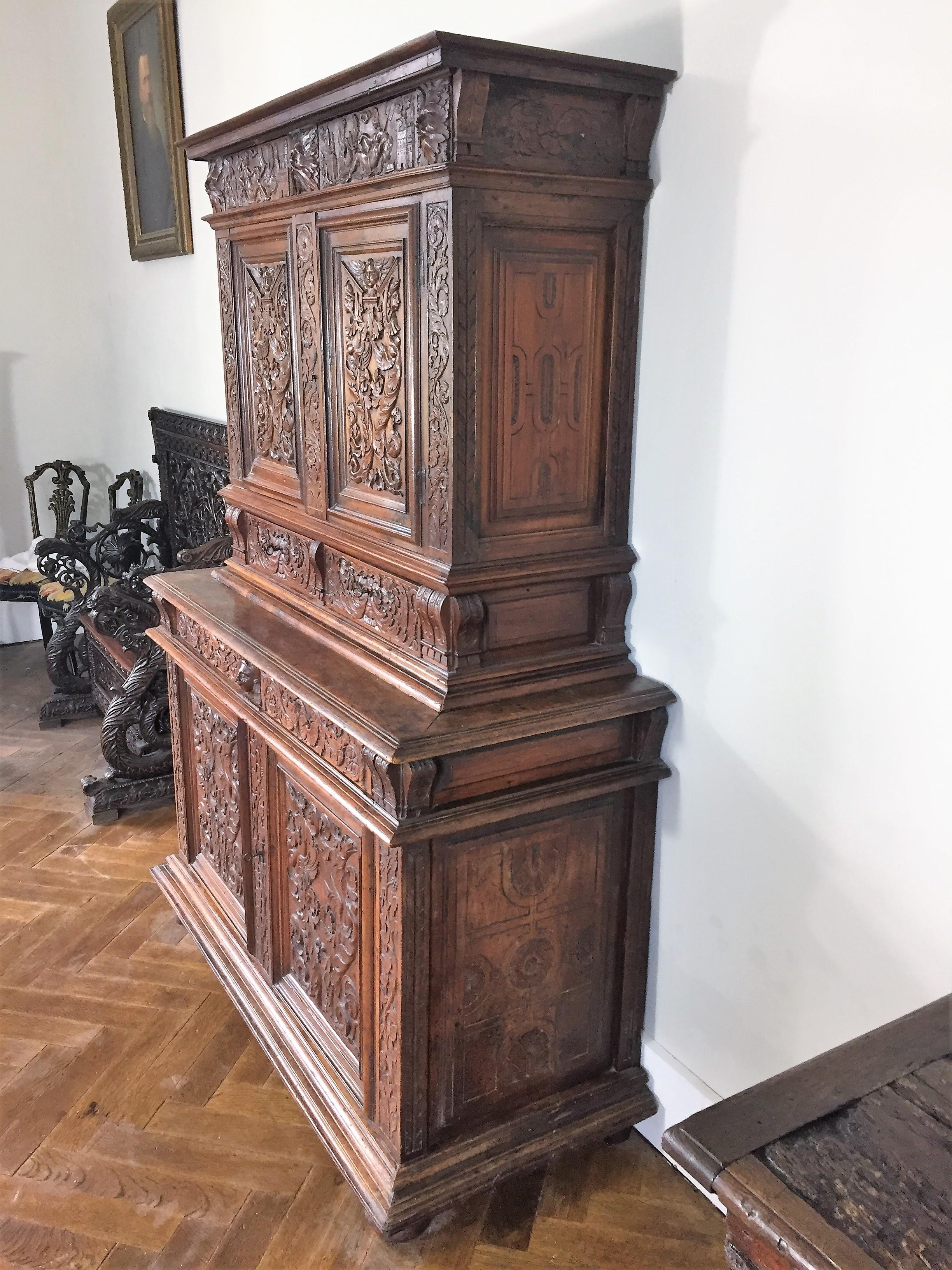 French Richly Carved Sideboard Buffet - Renaissance- circa 1580 France For Sale 1