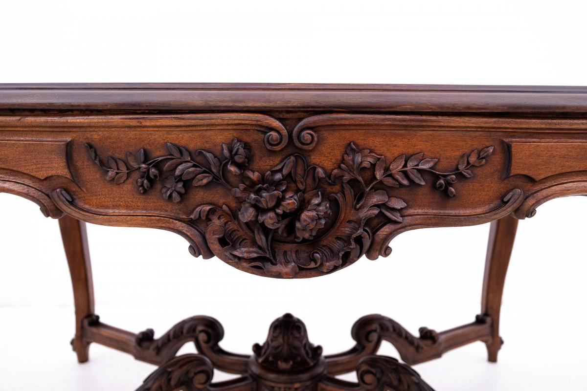 Table richement sculptée, France, fin du XIXe siècle. en vente 3