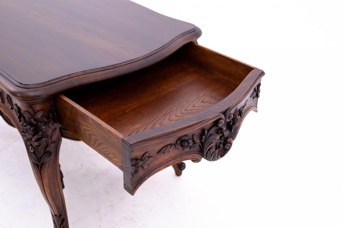 Table richement sculptée, France, fin du XIXe siècle. Bon état - En vente à Chorzów, PL