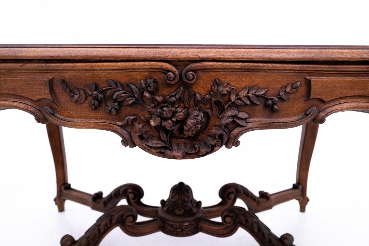 Richly carved table, France, late 19th century. For Sale 2