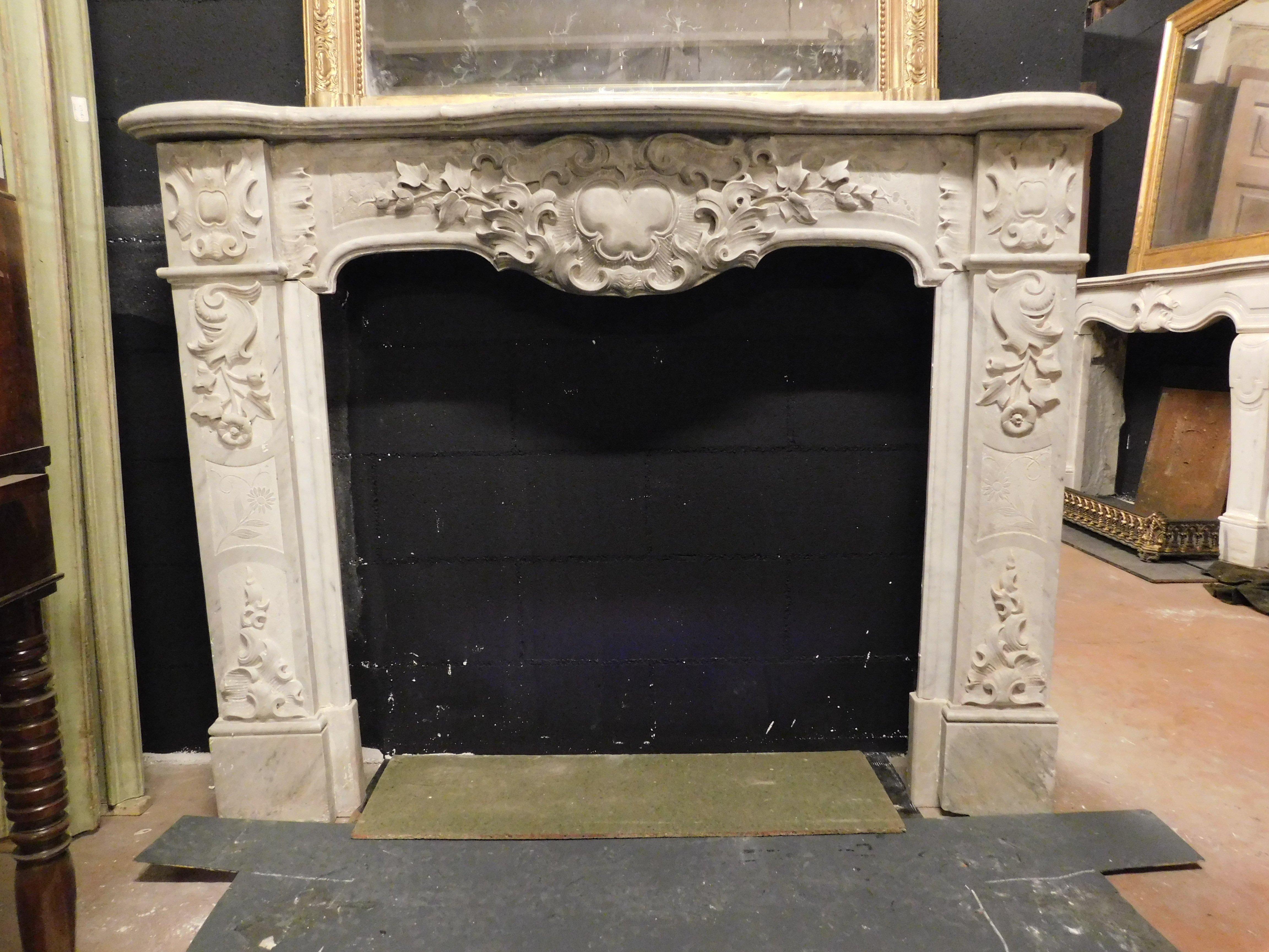 Hand-Carved Richly carved white marble fireplace mantle, Turin Italy For Sale
