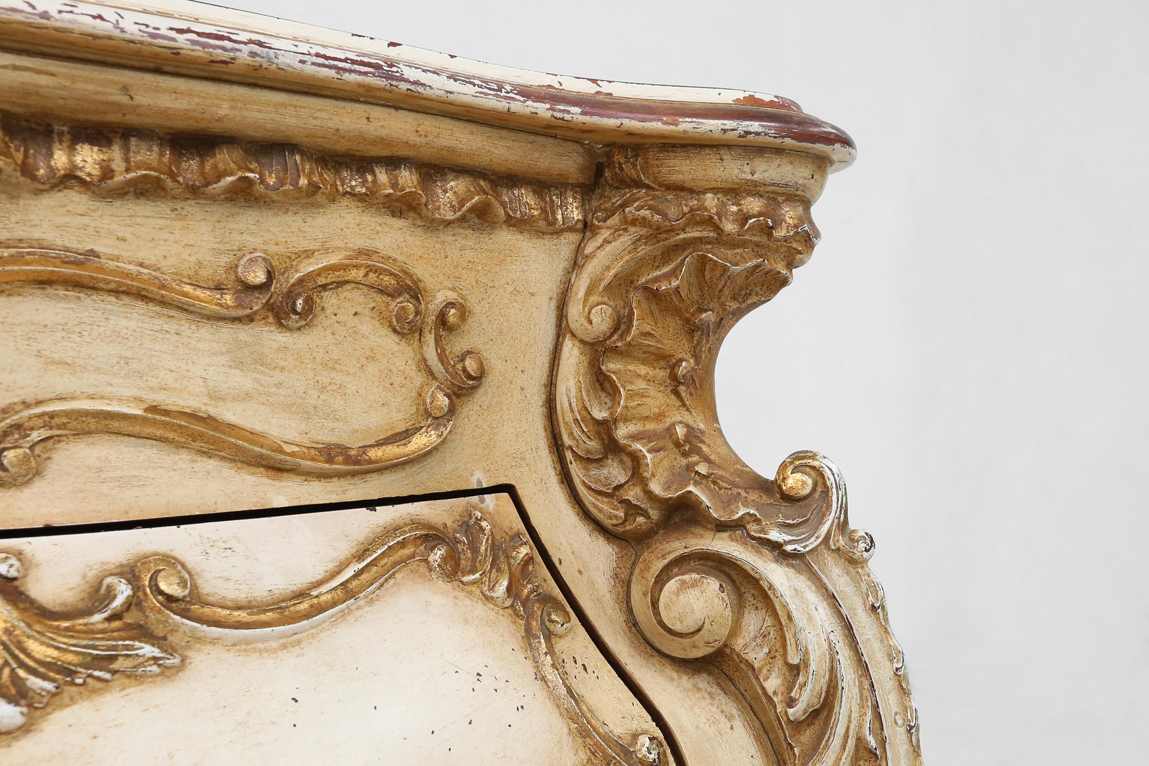 Richly decorated bombe commode in Rococo style, France ca. 1950 In Good Condition In Meulebeke, BE