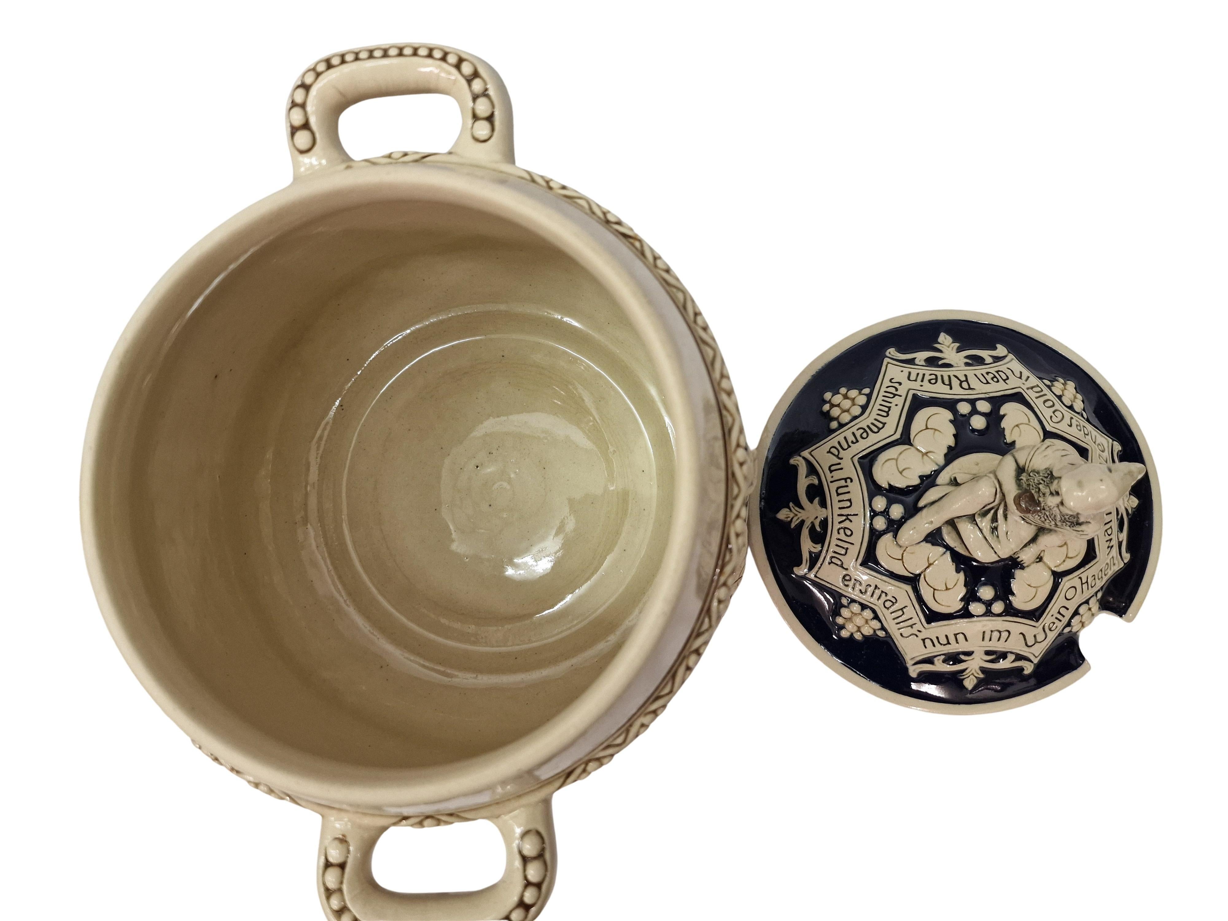 Reich verzierte Schlossbowlenschale, Marzi & Remy, Zwergbacchus 1930er Jahre, Deutschland im Angebot 1