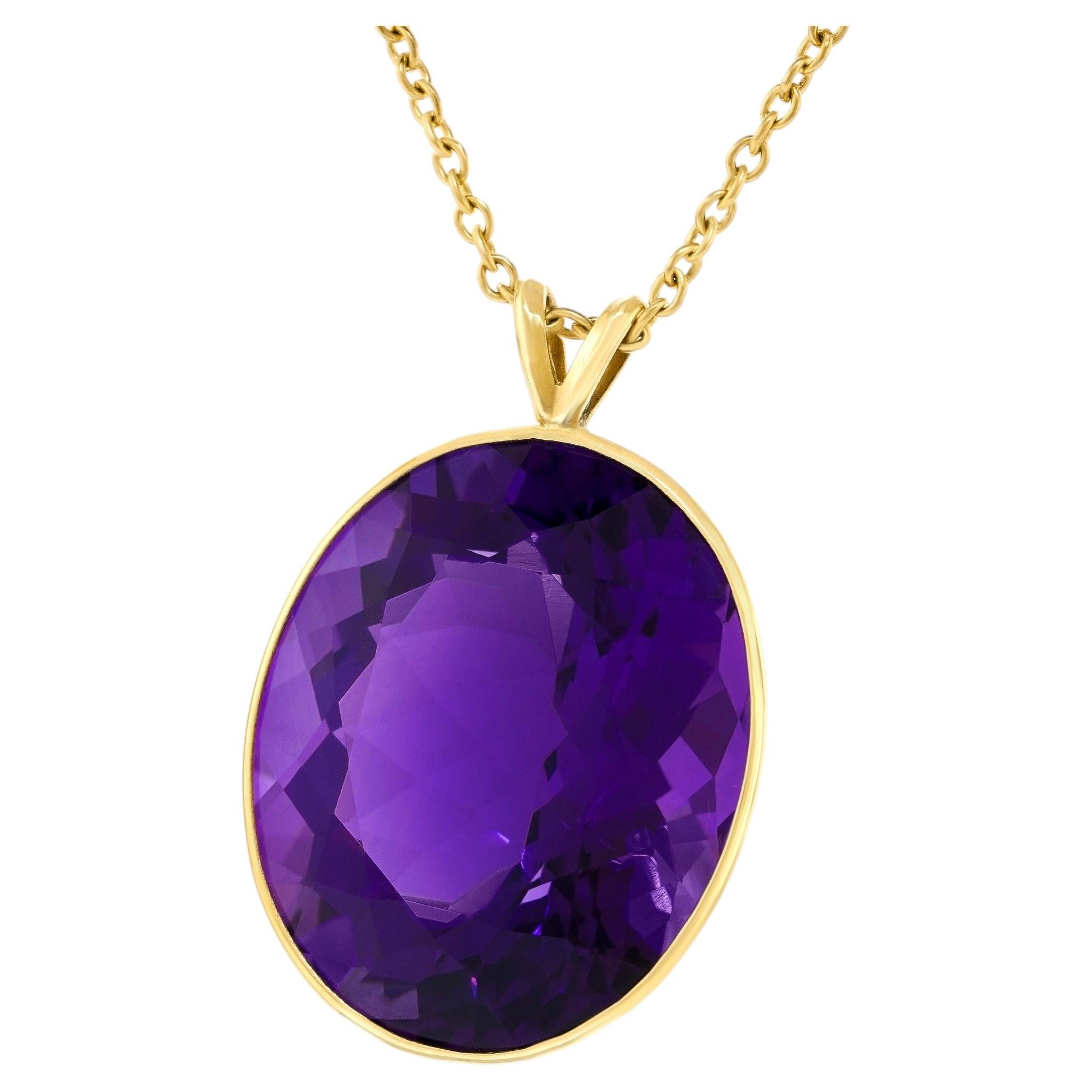 Grand pendentif en améthyste richement coloré