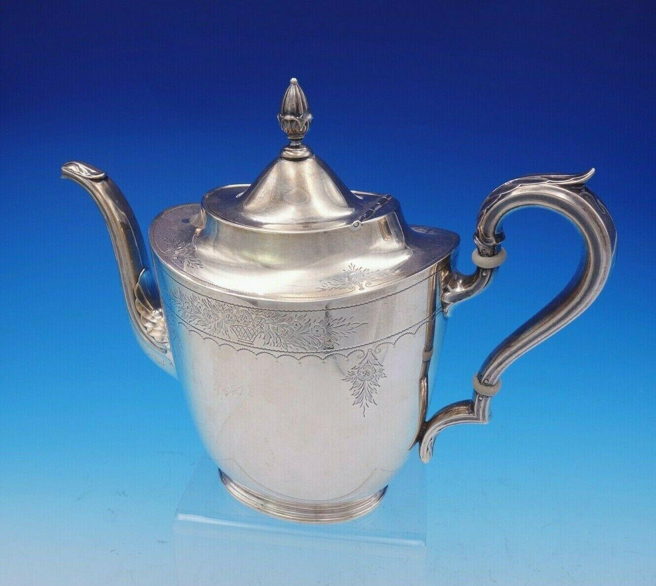 Richmond Chased by International

Beautiful Richmond Chased by International sterling silver 5-piece tea set hand chased with a basket of flowers design. This set includes:

1 - Tea pot: Marked #C3371 89HC, holds 9 cups, measures: 11