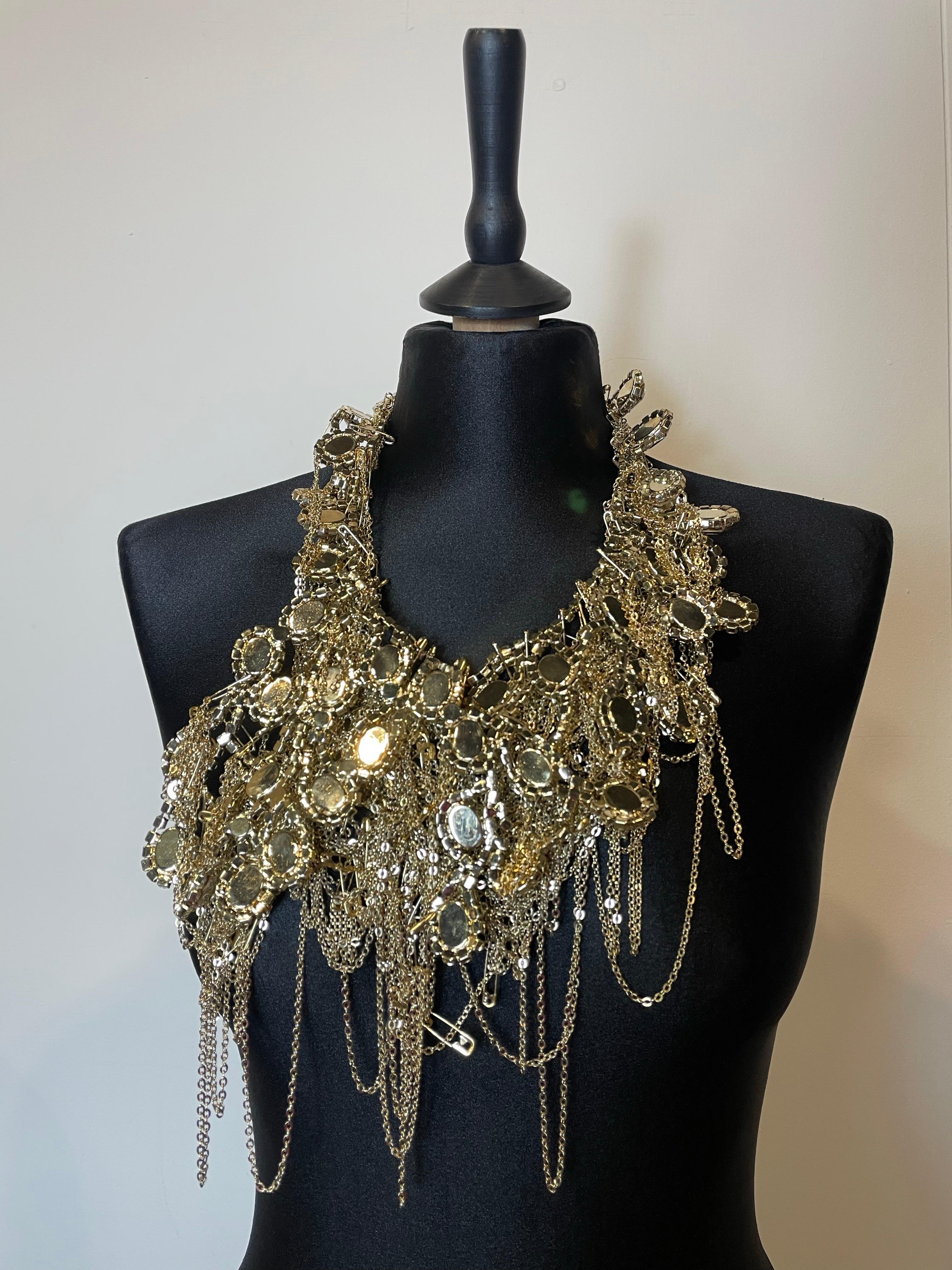 Collana Richmond Statement in metallo dorato in vendita 3