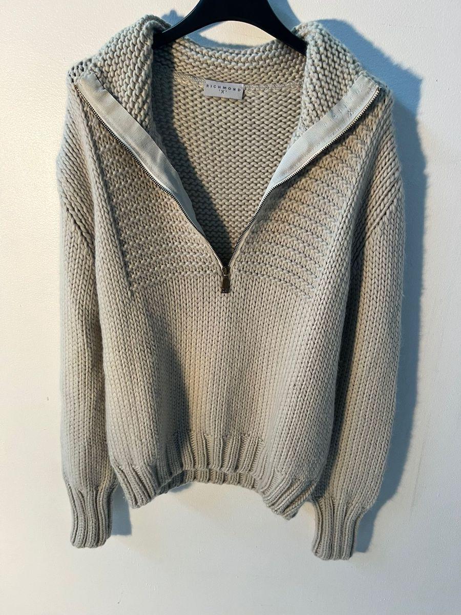Richmond 'X' Beige Grobstrickpullover aus Wolle mit halbem Reißverschluss im Angebot 10