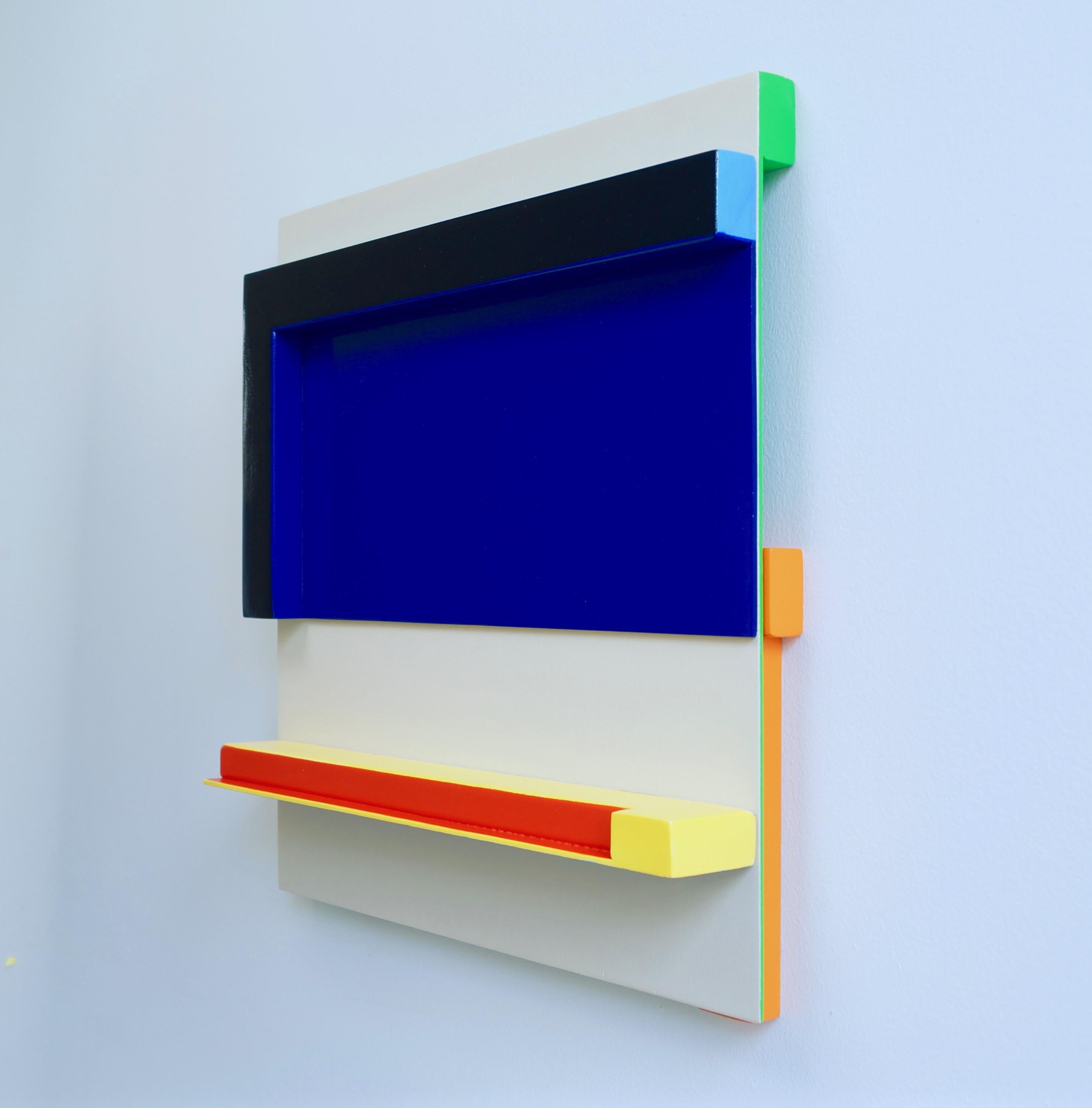 „Outside at the Parker - Blue“, Holzskulptur, Wandmontierung, Minimalismus, Farbe – Painting von Rick Griggs