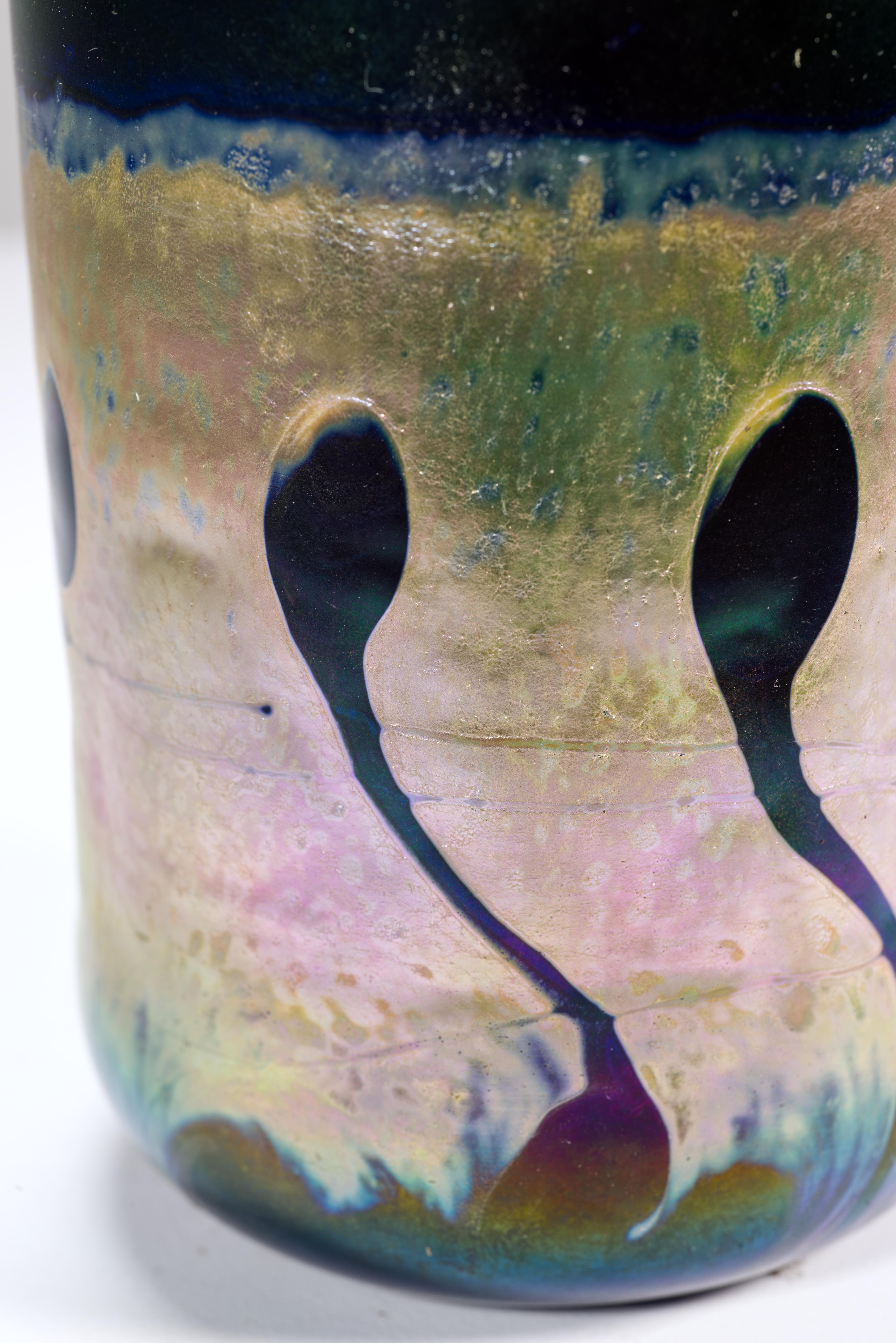 XX secolo Vaso a bocciolo verde Art Deco di Rick Hunter, vetro artistico americano da studio in vendita
