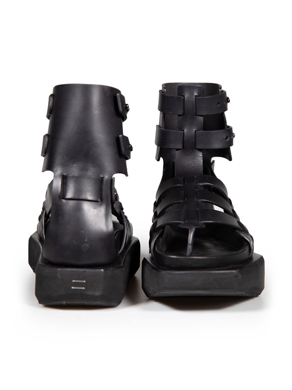 Rick Owens 2016 S/S Black Leather Turbo Cyclop Sandals Size IT 39 In Good Condition For Sale In London, GB