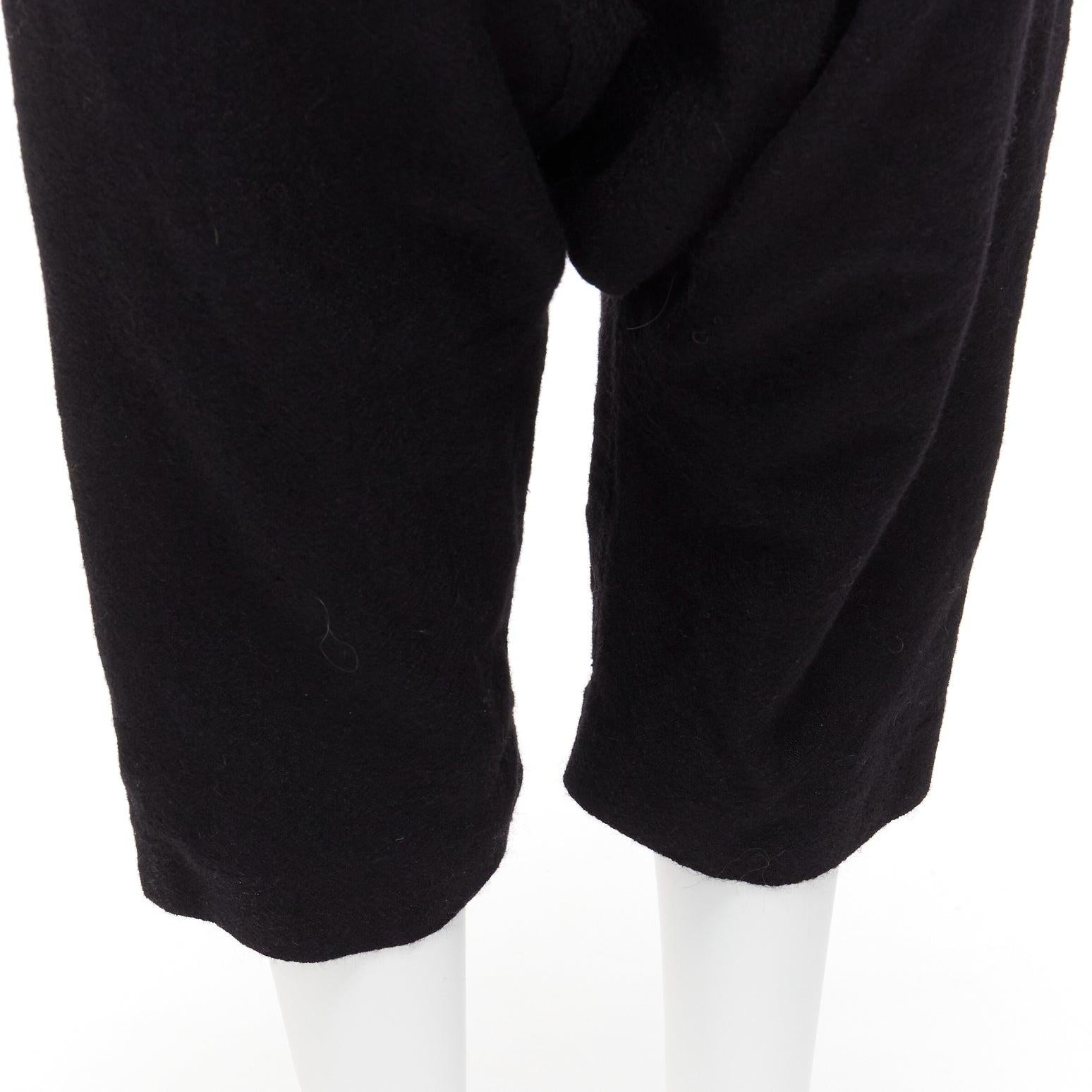 RICK OWENS 2017 Glitter black baby alpaca wool drop crotch Pods pants IT38 M
Référence : JACG/A00100
Marque : Rick Owens
Designer : Rick Owens
Modèle : Paillettes
Collection : 2017
MATERIAL : Alpaga, laine, mélange
Couleur : Noir
Motif :