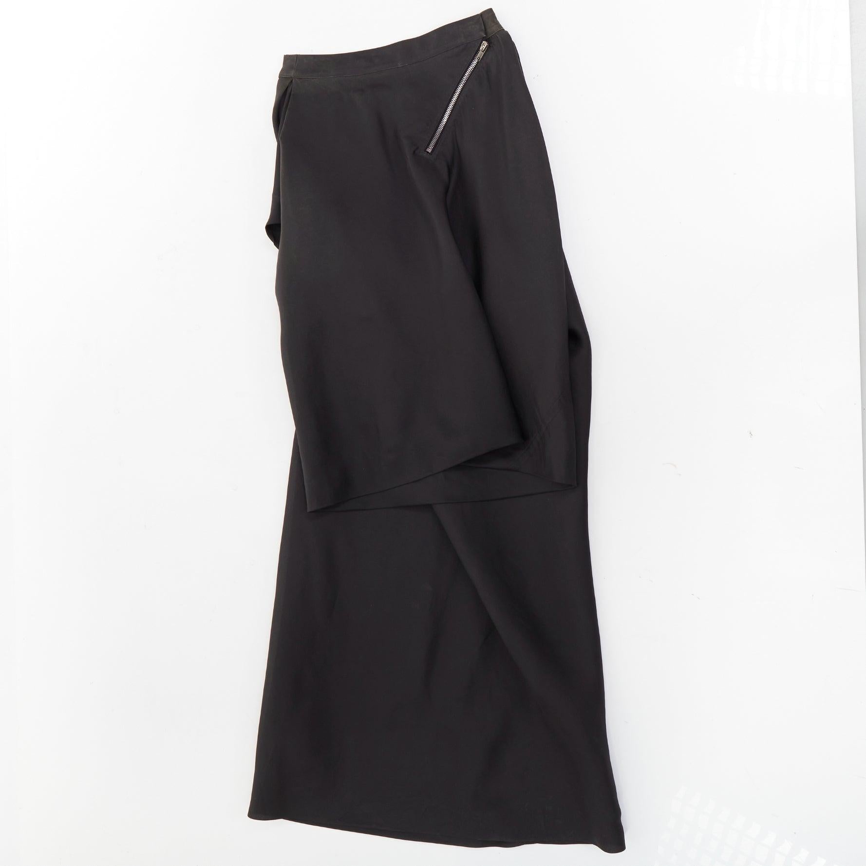 RICK OWENS 2017 Walrus 100% Seide schwarz drapiert hoch niedrig Skort Rock IT38 XS
Referenz: TGAS/F00162
Marke: Rick Owens
Designer: Rick Owens
Collection'S: SS 2017 Walross
MATERIAL: Seide
Farbe: Schwarz, Silber
Muster: Solide
Verschluss: