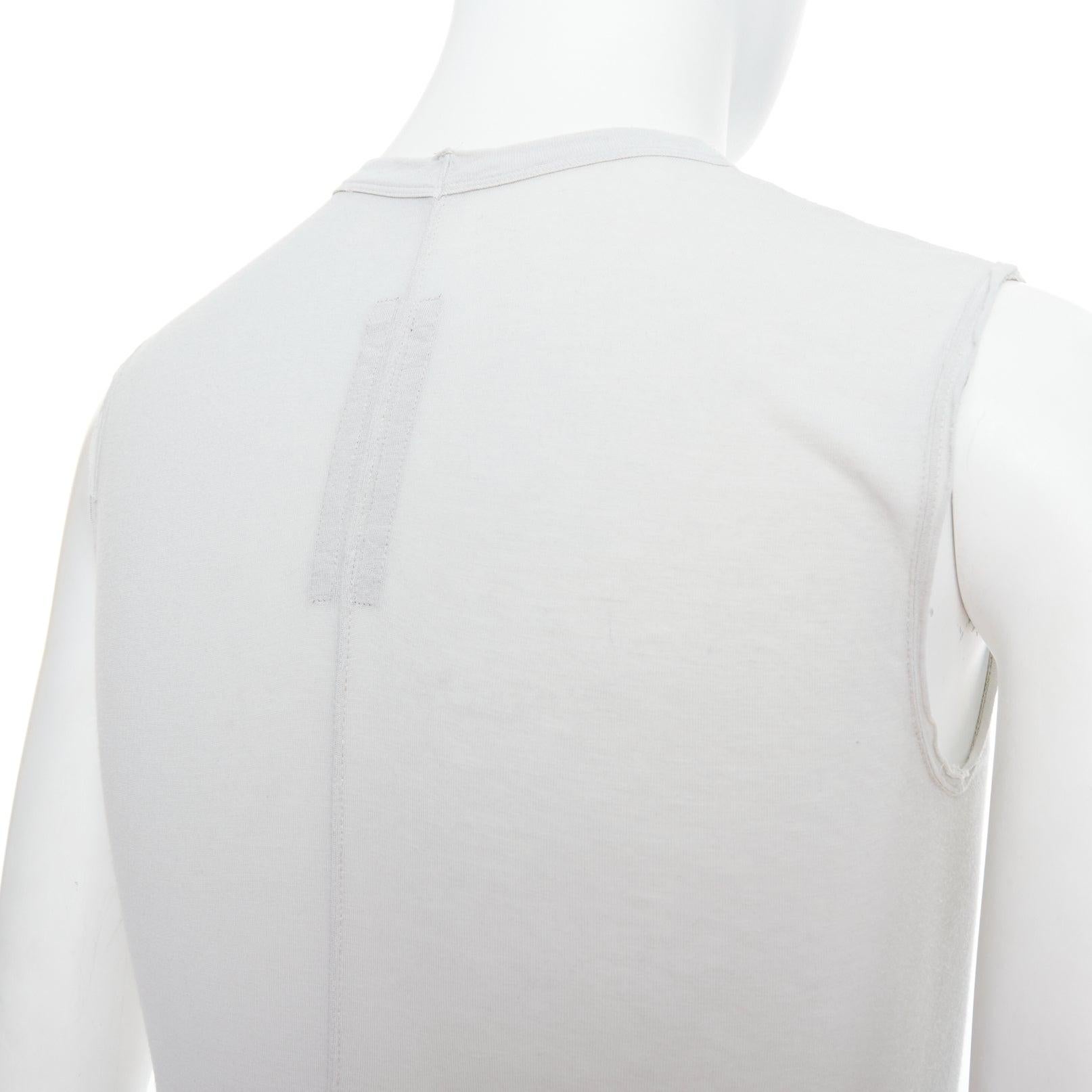 RICK OWENS 2021 Phlegethon Oyster light grey raw edge cut long tank S
Reference: PRWU/A00055
Brand: Rick Owens
Designer: Rick Owens
Model: Oyster
Collection: SS 2021 Phlegethon
Material: Viscose, Silk
Color: Grey
Pattern: Solid
Closure: