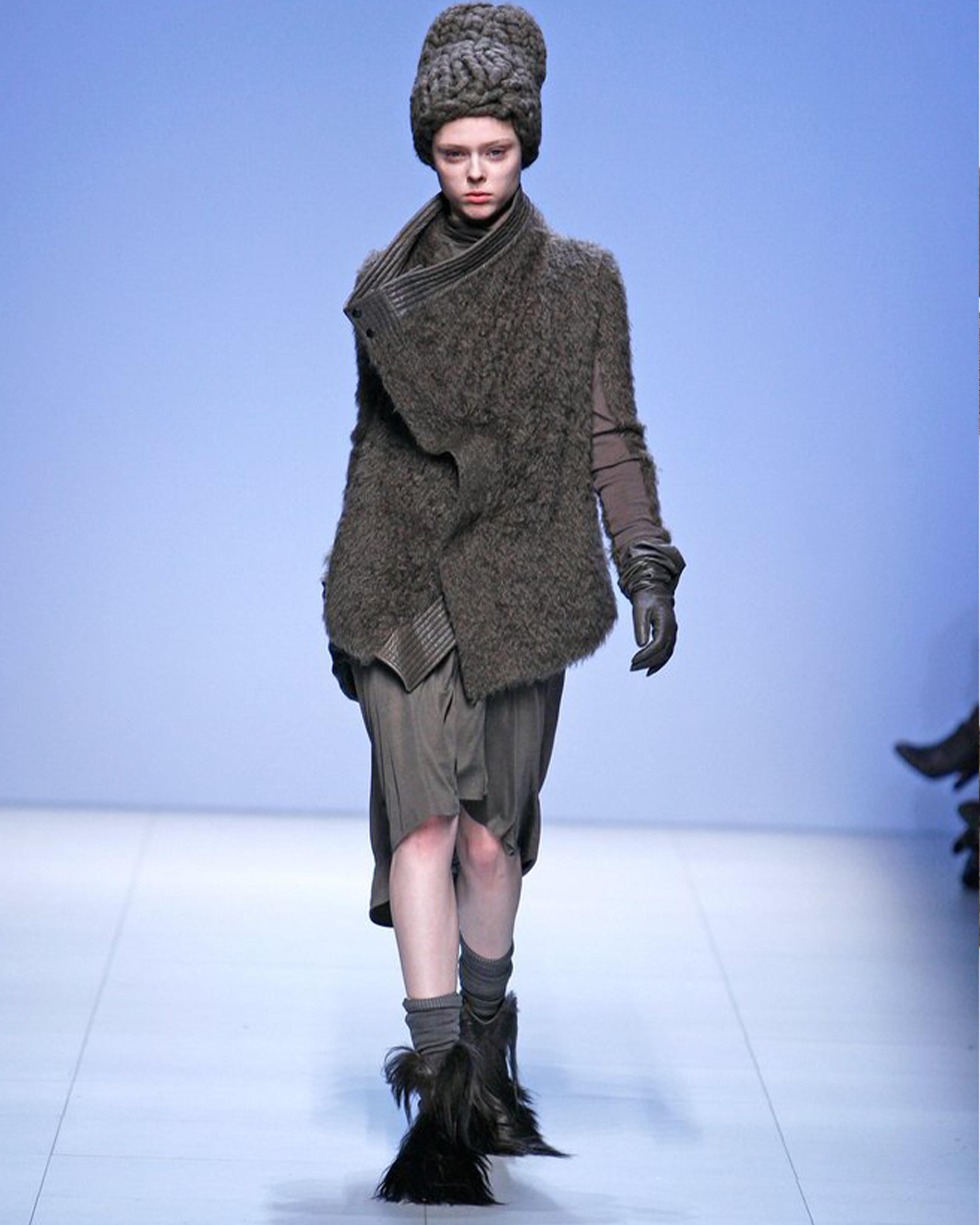 - Conçu par Rick Owens
- Vendu par Skof.Archive
- De la collection 