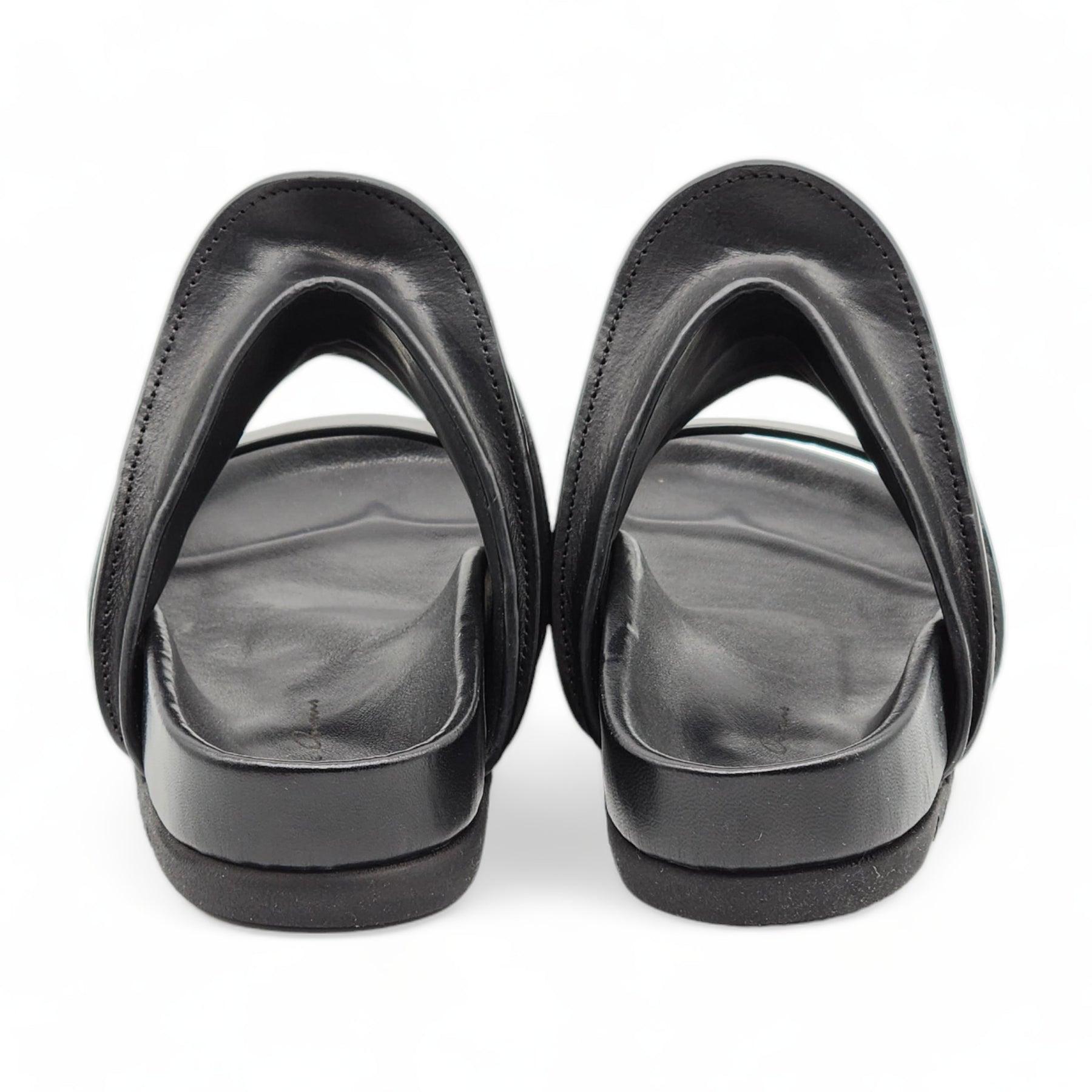 Rick Owens Brancusi Granola Sandals Leather in Black In Excellent Condition For Sale In Los Angeles, CA
