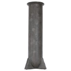 Rick Owens Vase urnette sculptural en bronze à patine nitrate