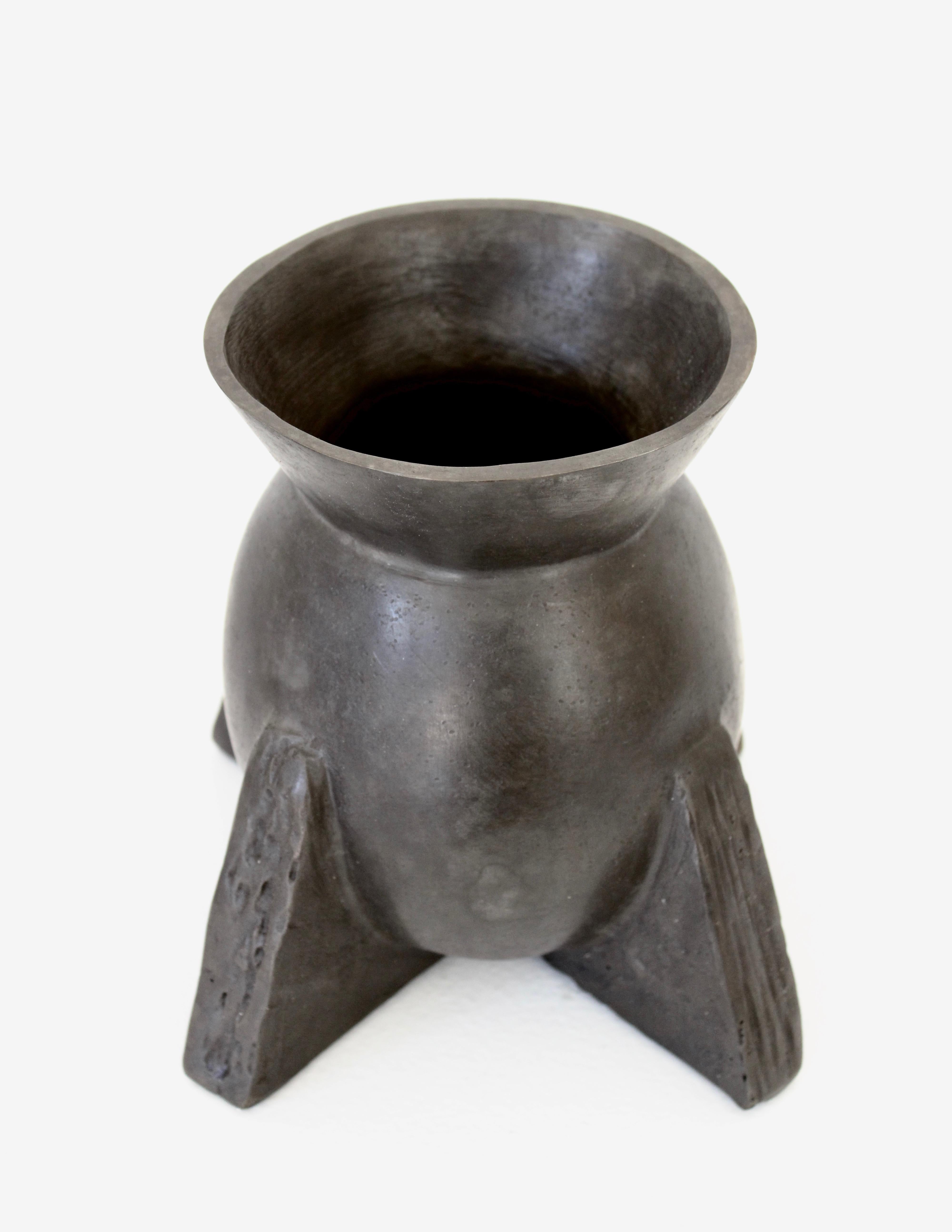 Rick Owens Guss Bronze Evase Vase Nitrat Patina (21. Jahrhundert und zeitgenössisch) im Angebot
