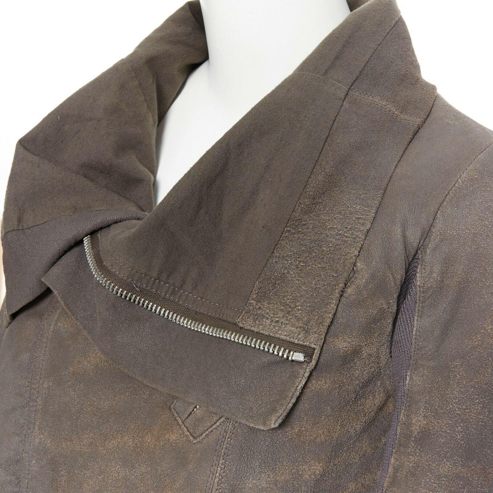 RICK OWENS dark dust grey lambskin drape shawl collar distress biker jacket IT38 Reference: CC/AECG00288 
Brand: Rick Owens 
Designer: Rick Owens 
Material: Leather 
Color: Grey 
Pattern: Solid 
Closure: Zip 
Made in: Italy 

CONDITION: 
Condition: