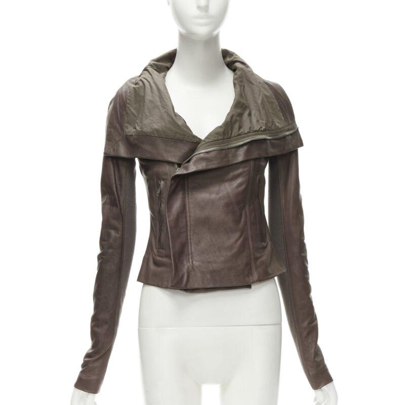 RICK OWENS dust brown lambskin leather draped collar fitted biker jacket IT40 XS
Reference: LNKO/A02035
Brand: Rick Owens
Designer: Rick Owens
Material: Lambskin Leather
Color: Brown
Pattern: Solid
Closure: Zip
Lining:  Fully Lined
Extra Details: