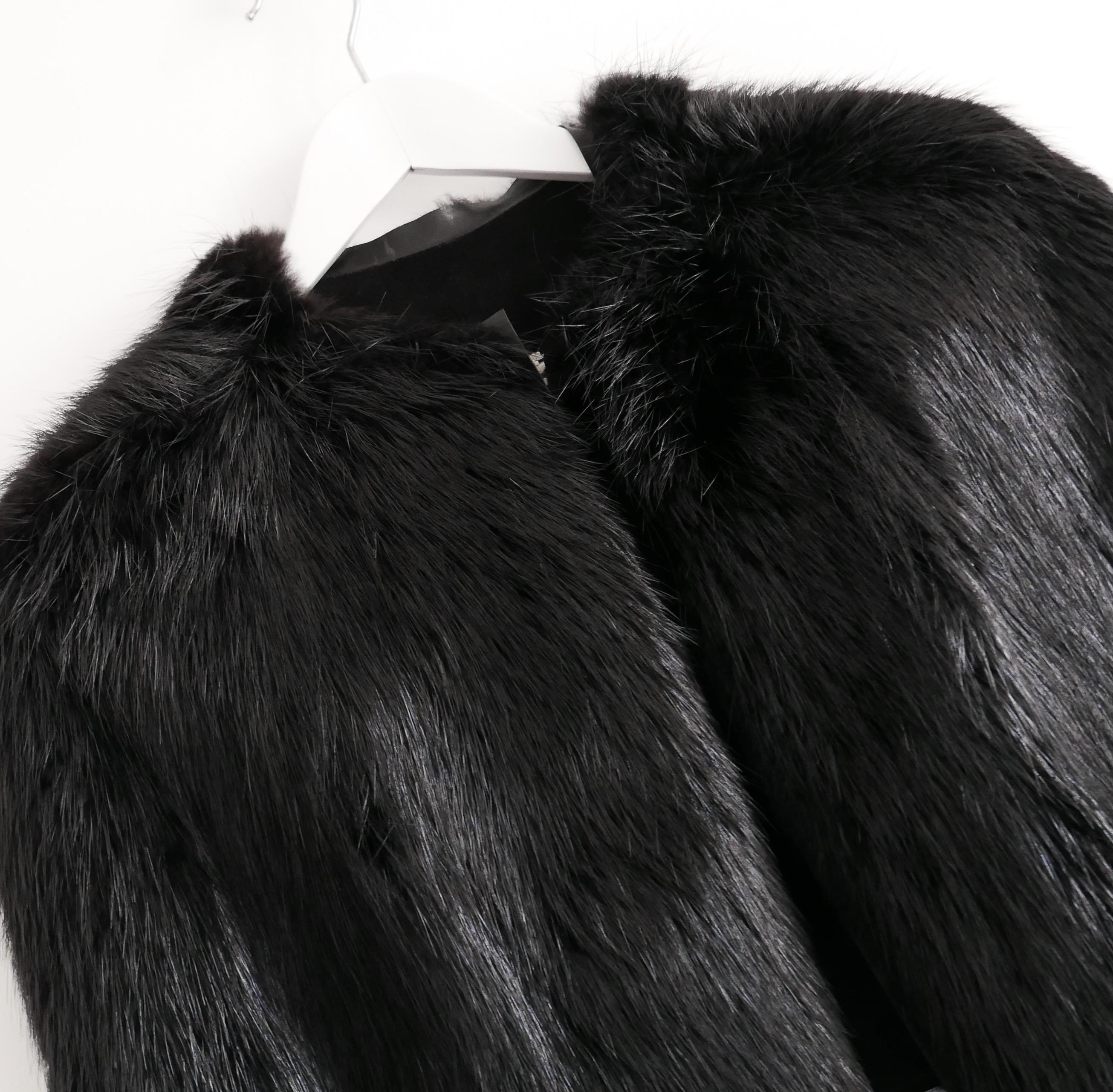 Rick Owens Fall 2011 Beaver Fur Cape In Excellent Condition For Sale In London, GB