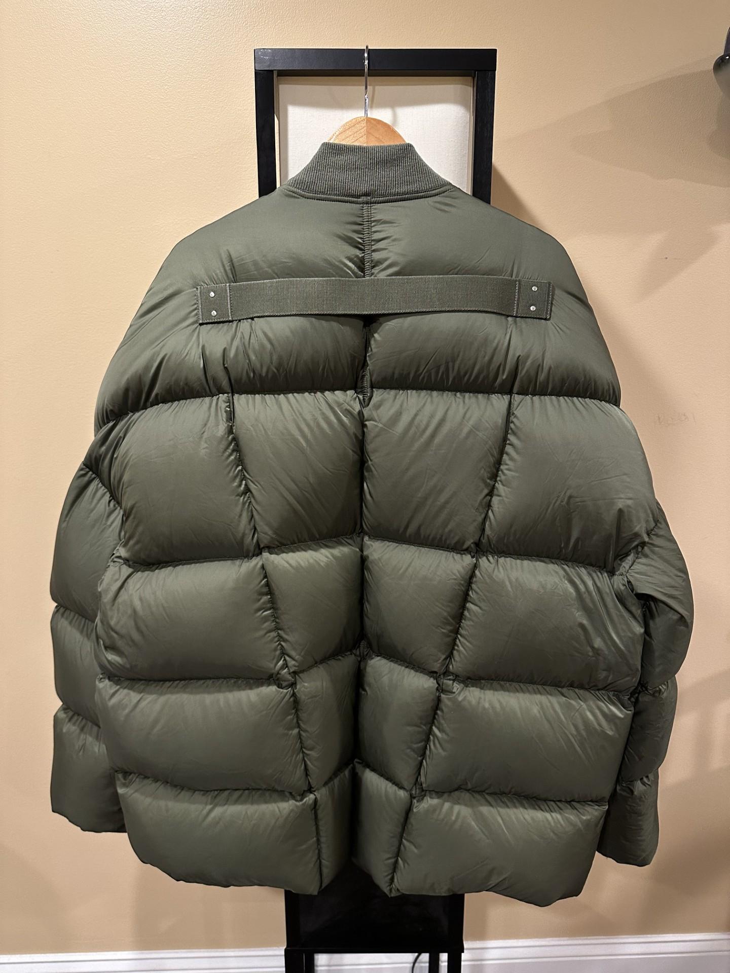 Rick Owens FW22 Oversized Flight Puffer Green Down Jacket For Sale 1