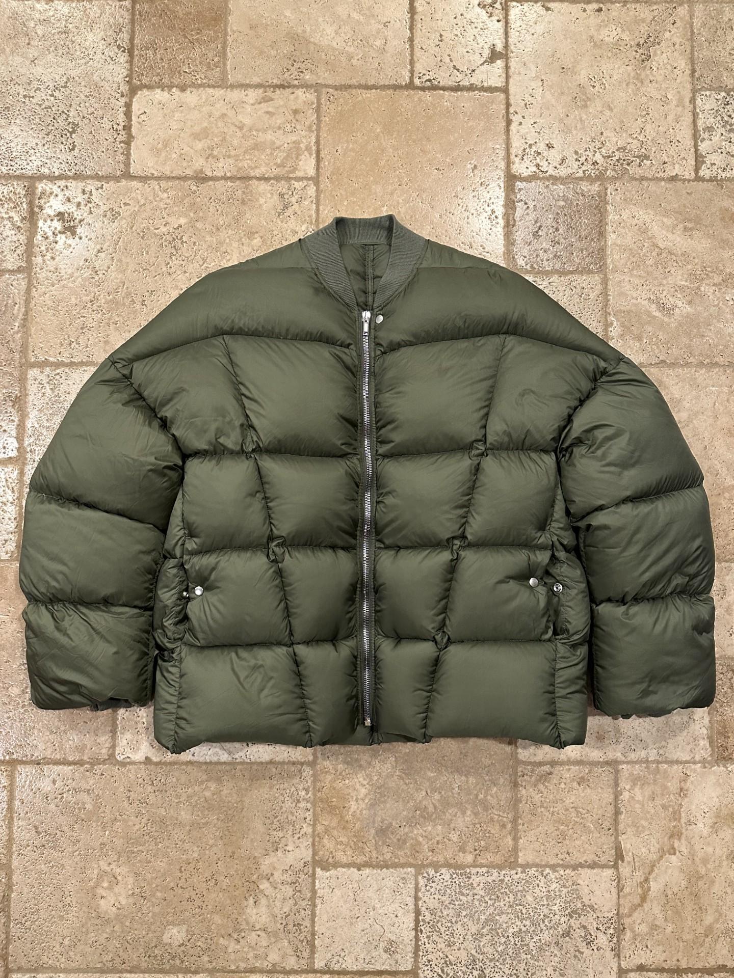 Rick Owens FW22 Oversized Flight Puffer Green Down Jacket For Sale 2