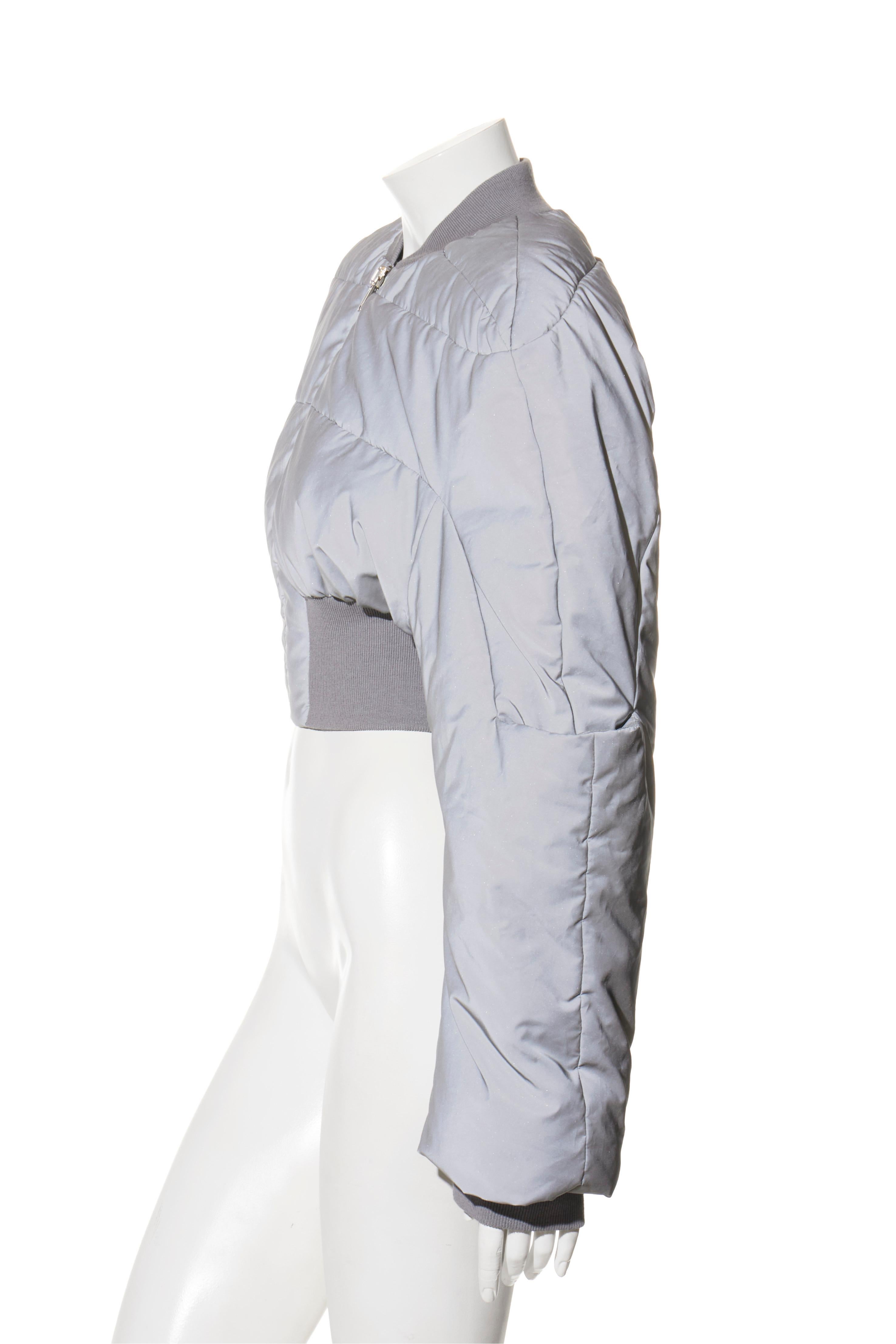 Rick Owens FW22 Strobe Cropped Puffer Bomber Jacket Grey Reflex Size IT 42 In Excellent Condition For Sale In Woodland Hills, CA