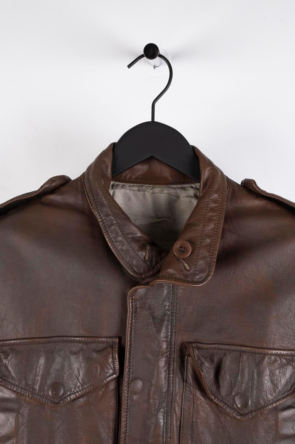 Item for sale is 100% genuine Rick Owens Leather Men Jacket 
Color: Brown
(An actual color may a bit vary due to individual computer screen interpretation)
Material: 100% buffalo
Tag size: M
This jacket is great quality item. Rate 8.5 of 10, very