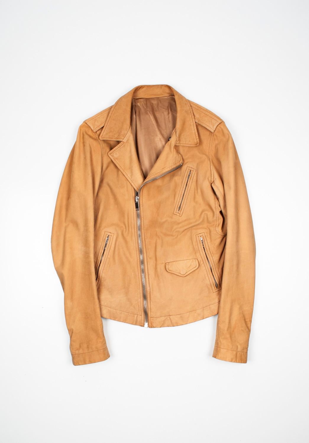 Check my other listings. Have many more designer clothes for sale. Open to any offers.
Item for sale is 100% genuine Rick Owens Leather Men Jacket, TRNU0
Color: brown
(An actual color may a bit vary due to individual computer screen