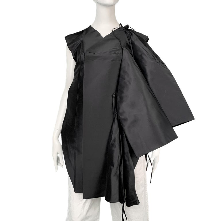 New w/Tags Rick Owens Runway SS 2015 Faun Silk Sleeveless Jacket, Vest in Black For Sale 14