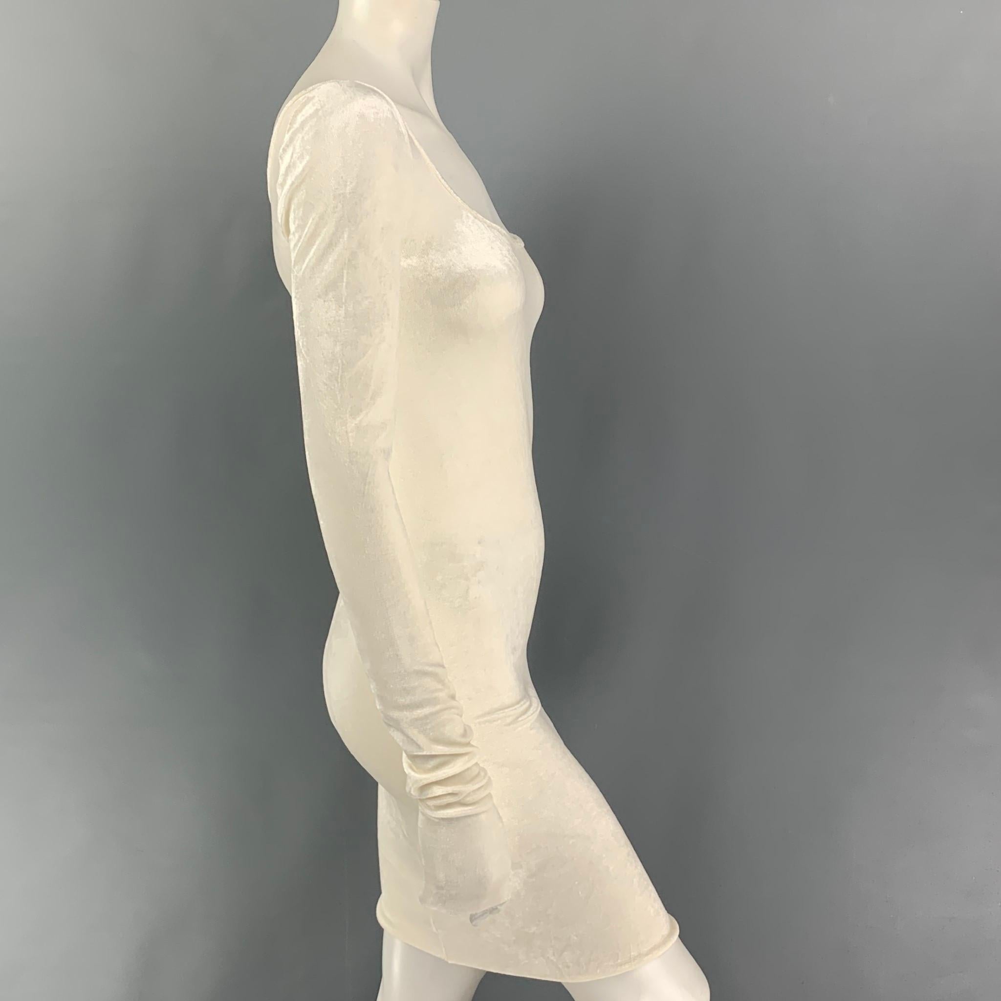 RICK OWENS 'LILIES' mini dress comes in a cream plush velour viscose / nylon featuring a scooped neckline and extra long sleeves. 

Very Good Pre-Owned Condition.
Marked: IT 40 / GB 8 / DE 36 / US 2
Original Retail Price: