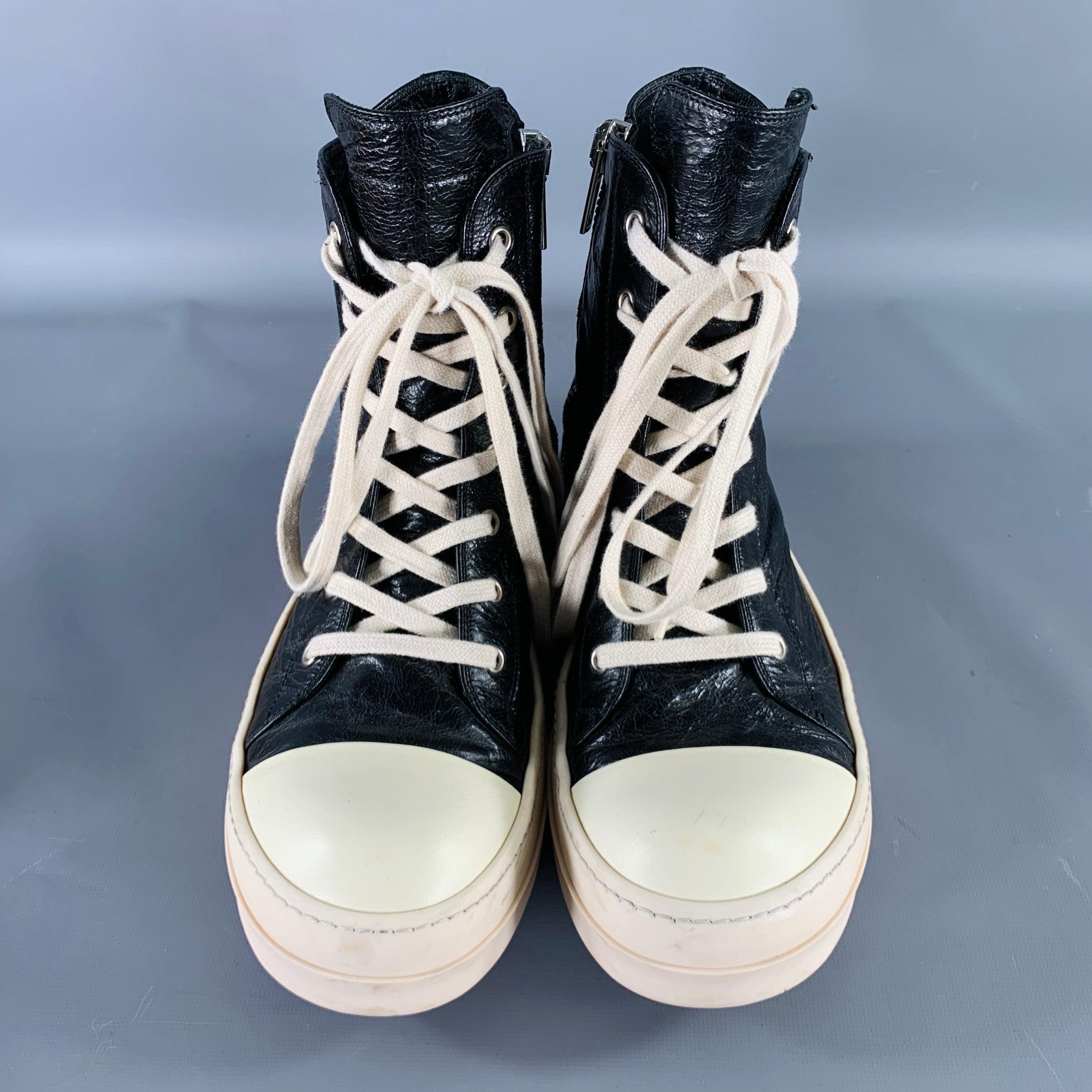 RICK OWENS Size 9 Black White Leather High Top Sneakers Bon état à San Francisco, CA
