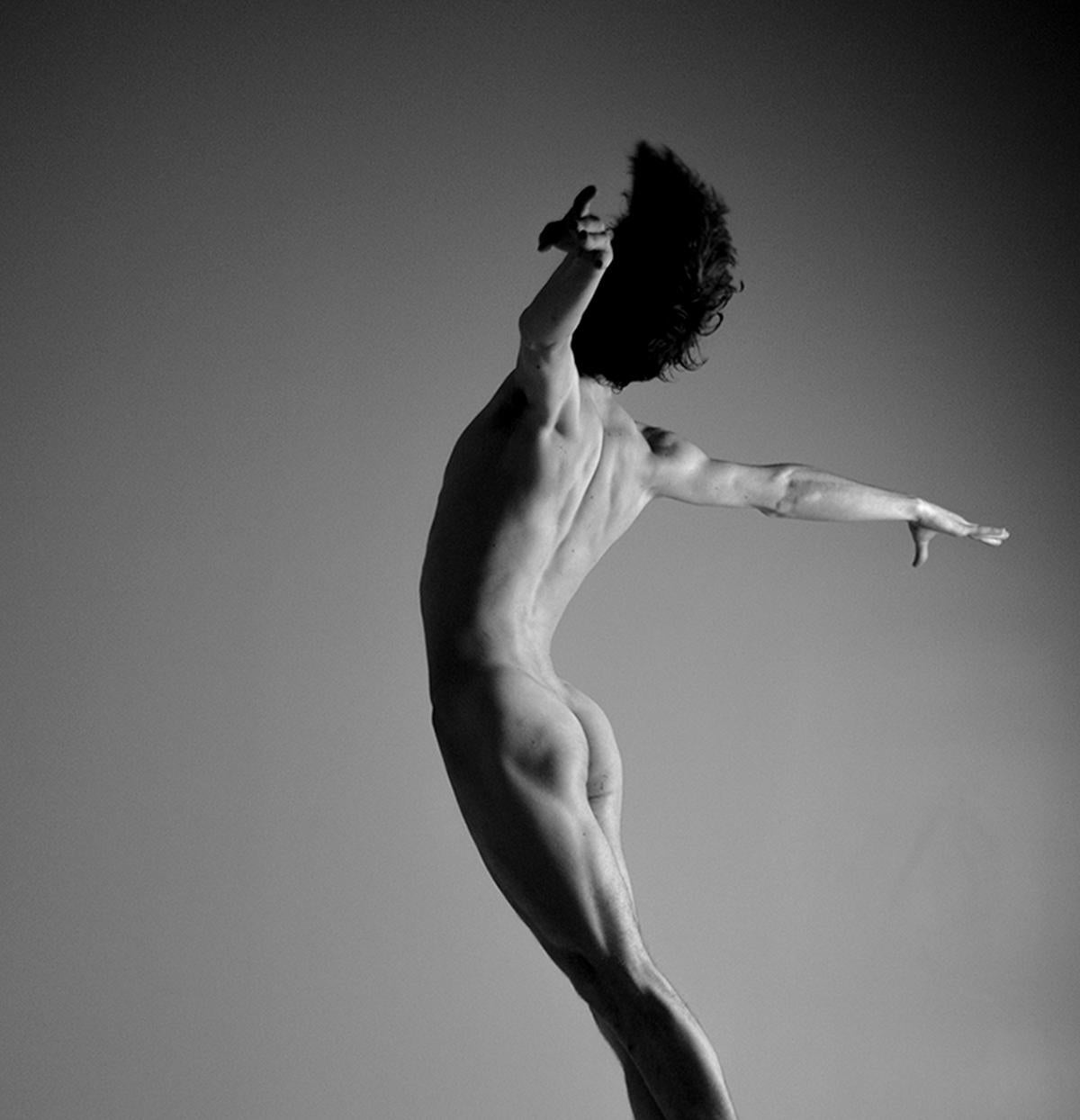 Apertura II. The Bailarín, series. Male Nude dancer Black & White photograph - Gray Black and White Photograph by Ricky Cohete