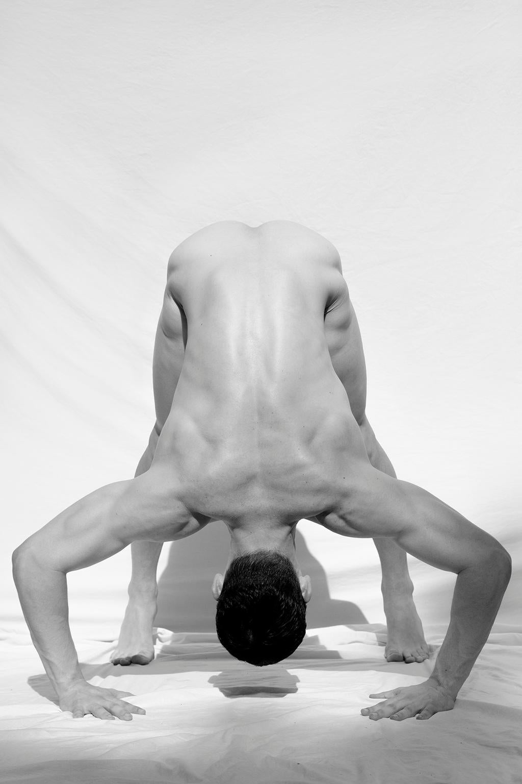 Ricky Cohete Black and White Photograph - Arco, Dos. Espiral, Series. Male Nude Black and White Limited Edition Photograph