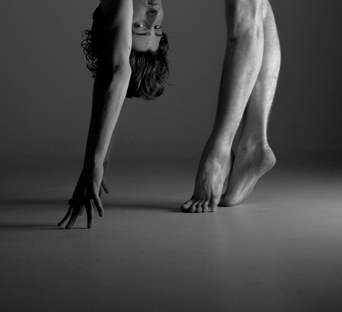 Bailarin I. Le Bailarin, série. Danseur nu masculin. Photographie en noir et blanc en vente 1