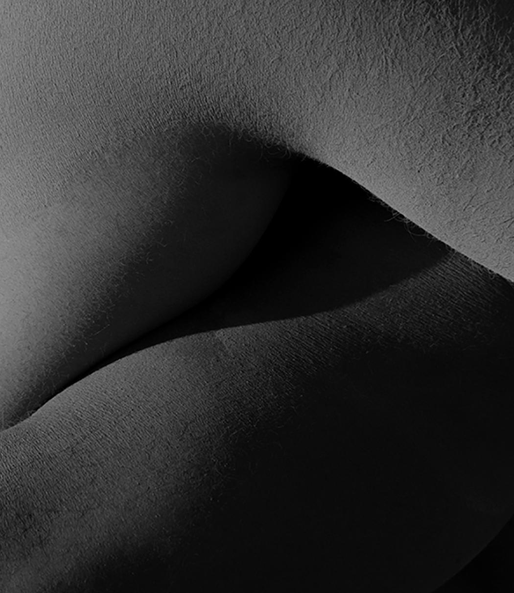 Cerro. Aus der Serie Cerros.  Nacktheit. S/W-Fotografie in limitierter Auflage (Schwarz), Nude Photograph, von Ricky Cohete