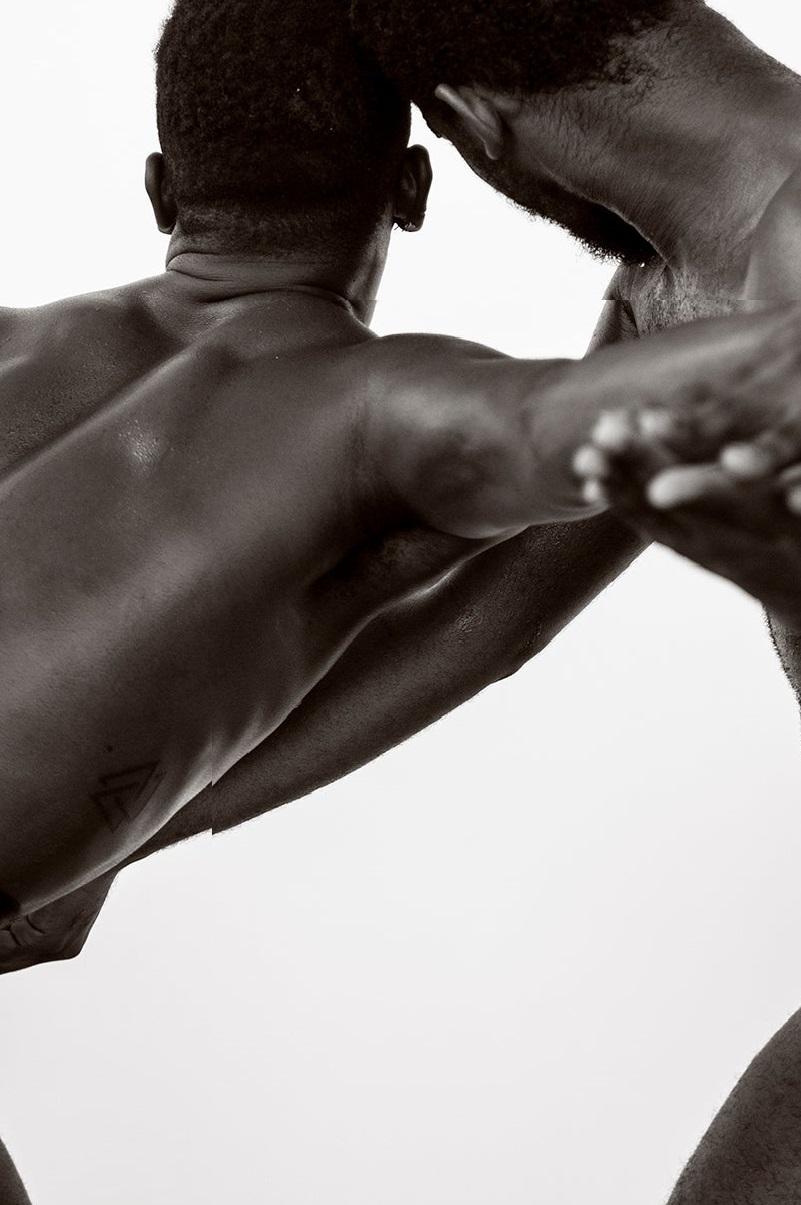 Archival Pigment print
Small Ed of 10.
Throughout his exploration of the movement of the body, with modern and ballet dancers, as well as a focal point on the male physique; he has concentrated on the curves and lines of their anatomy. The expansion