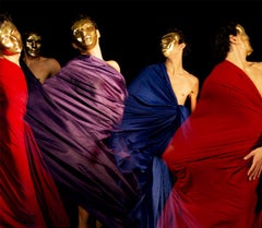 Danza de las naranjas. Color Figurativo Fotografía