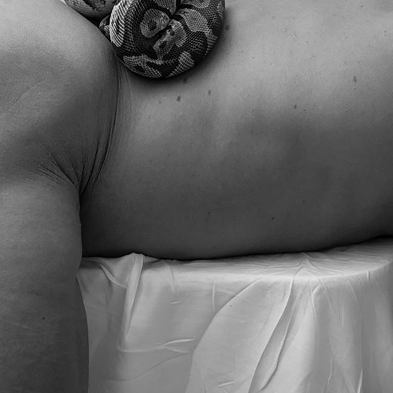 Diablo Uno. Aus der Nostalgischen Serie (Grau), Black and White Photograph, von Ricky Cohete