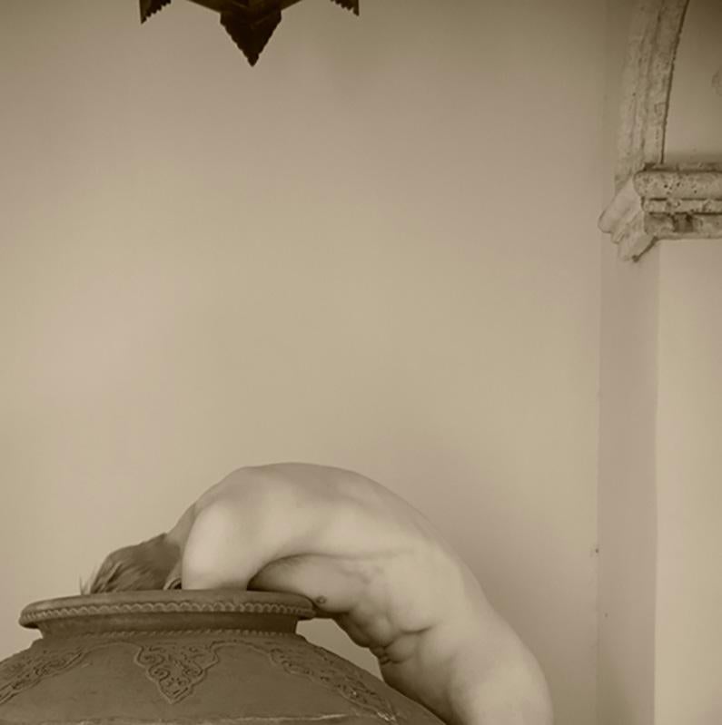 Encuentro. De la serie Blanco - Sepia - Photograph de Ricky Cohete