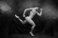 Hombre en movimiento 1.  Acto Dos, series. Male Nude. Black and White Photograph