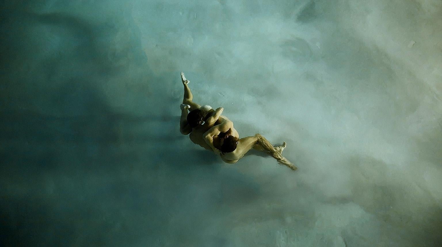 Color Photograph de Ricky Cohete - Entrelazados, serie La alineación. Desnudos. Fotografía en color de edición limitada