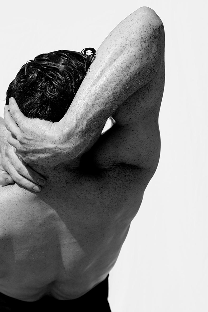 Man waist Two de Ricky Cohete 
De la série Motion
Photographie en noir et blanc
Impression au pigment d'archivage
Moyen 36 