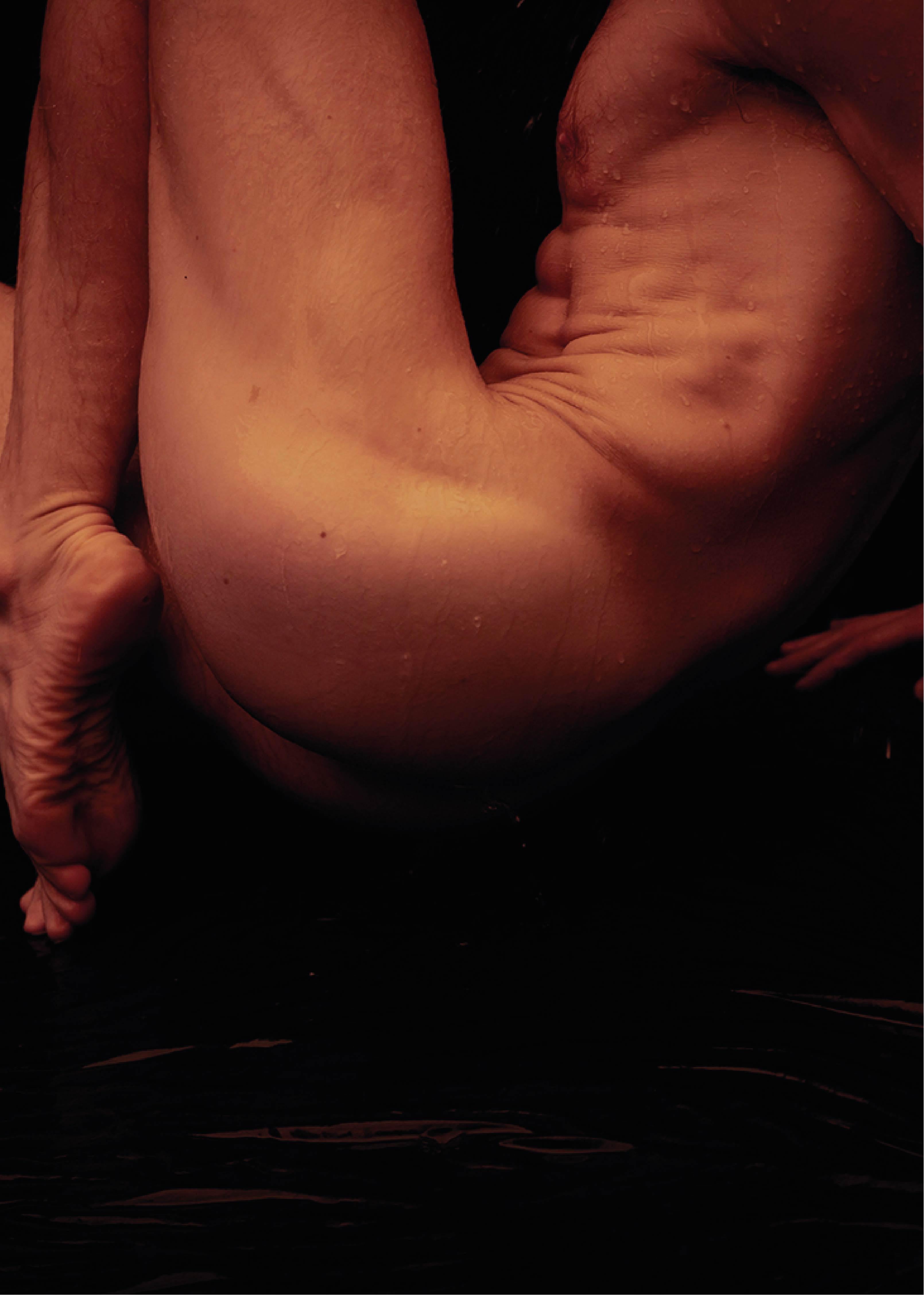 Momentum Tres. Momentum, series. Male Nude Limited Edition Color Photograph For Sale 2