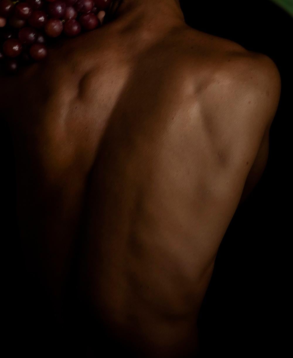 Palmar. From the Viva series. Male Nude Limited Edition Color Photograph For Sale 1